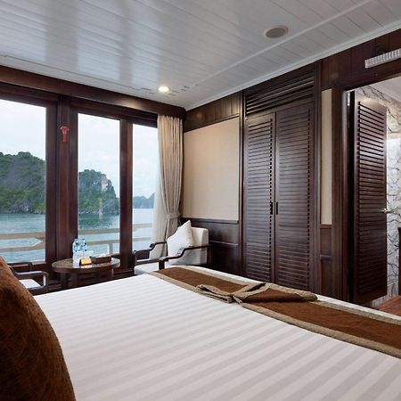 מלון Ha Long Aqua Legend Cruise מראה חיצוני תמונה