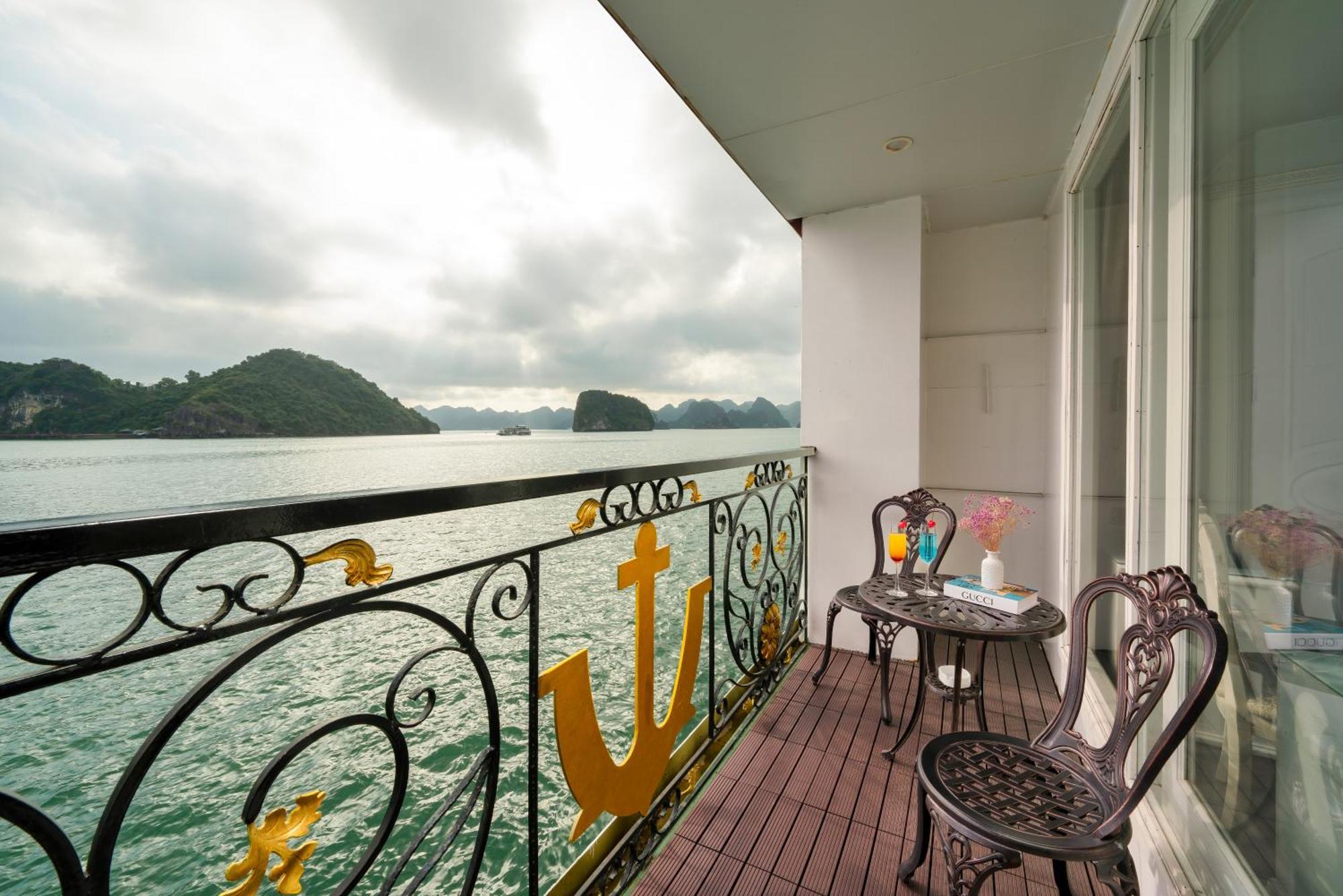 מלון Ha Long Aqua Legend Cruise מראה חיצוני תמונה