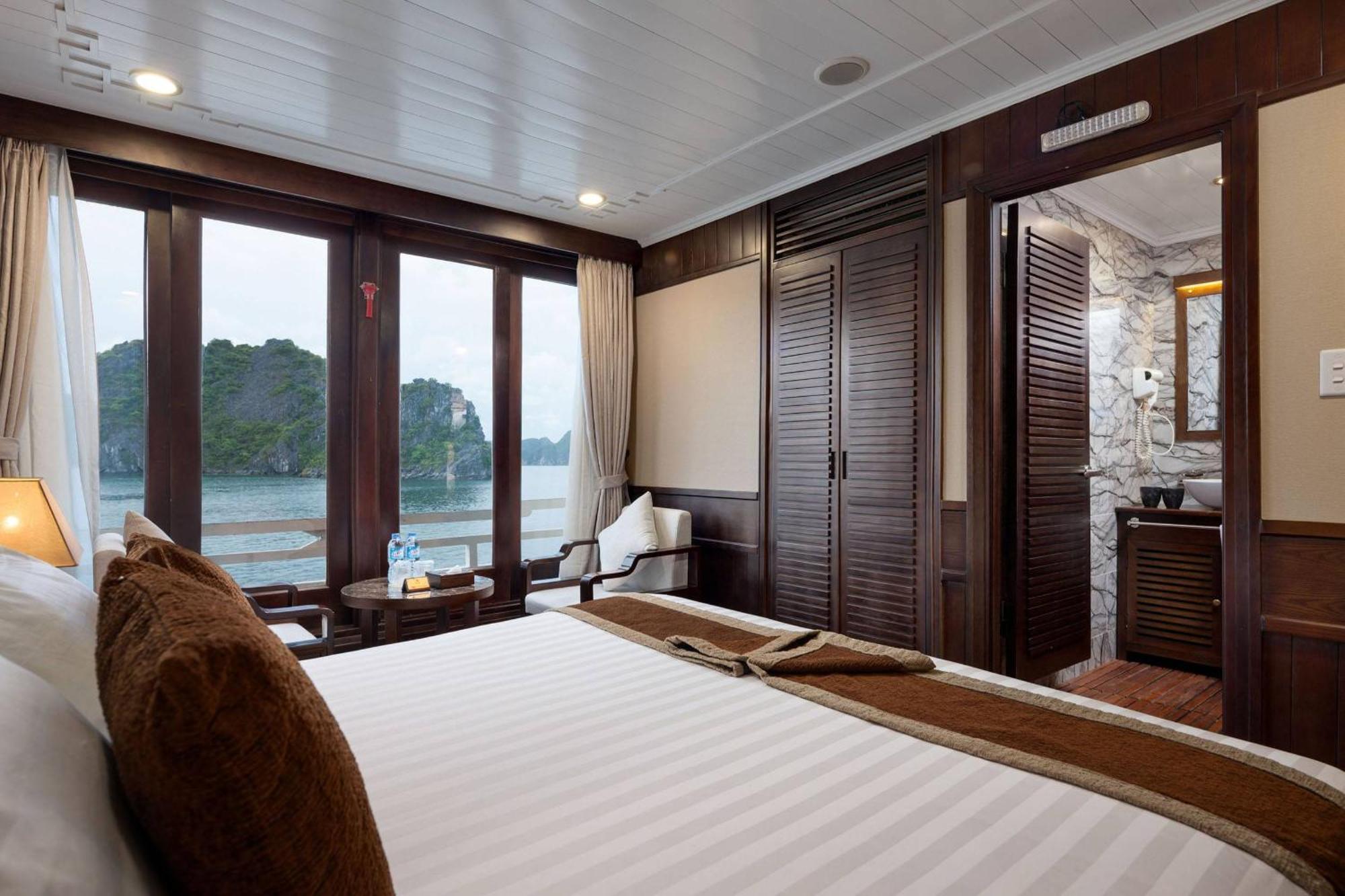 מלון Ha Long Aqua Legend Cruise מראה חיצוני תמונה